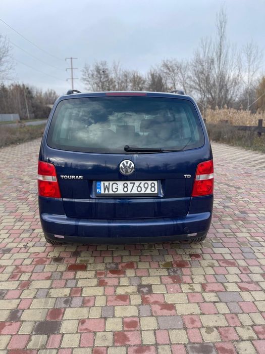 Продам Фольксваген Тоуран 2006г.в. 1,9 турбодизель
