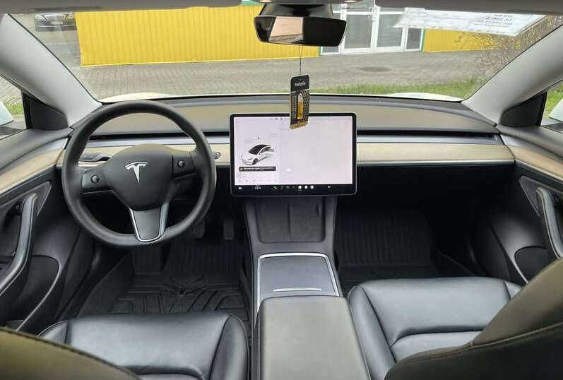 Tesla model 3 Long Range dual motor 2021