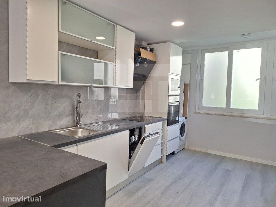 Apartamento T2 - Benfica _ Recuperado — Benfica, Lisboa