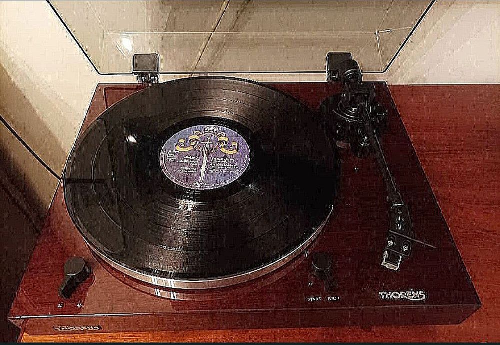 Gramofon THORENS TD 202 fornir ORZECH Hi-End + karton