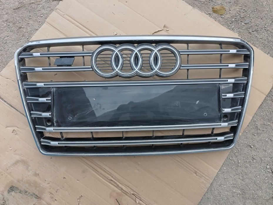 Решетка радиатора на Audi A7 2010-2014г Хром S-Line