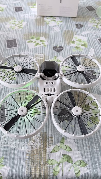 Dji Flip com comando RC3447225634258298881