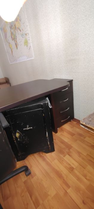 Набір офісних меблів