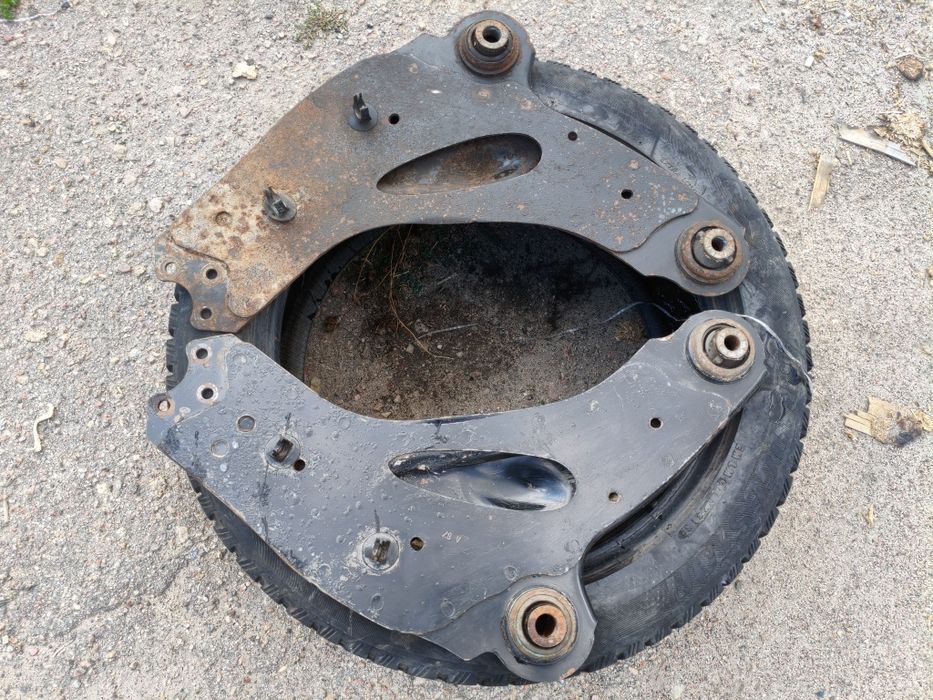 Ричаг,важіль передній  Опель Виваро,Рено Трафик,Ниссан Примастар