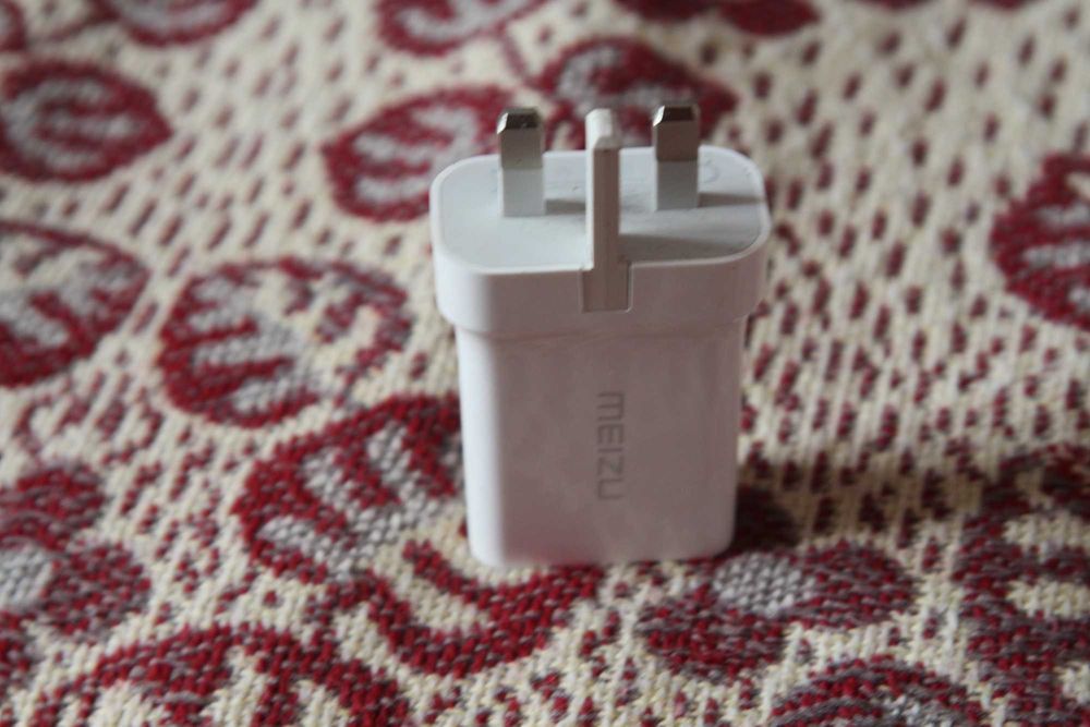 Віддам безкоштовно зарядний пристрій