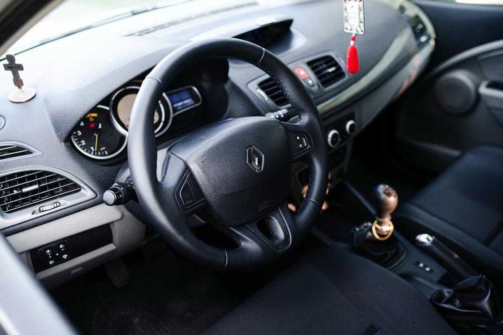 Renault Megane 2011 VIN VF1BZ1G0646002433 фото оголошення 3 з 6