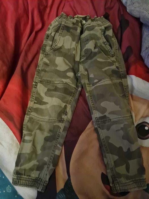 spodnie moro roz 104