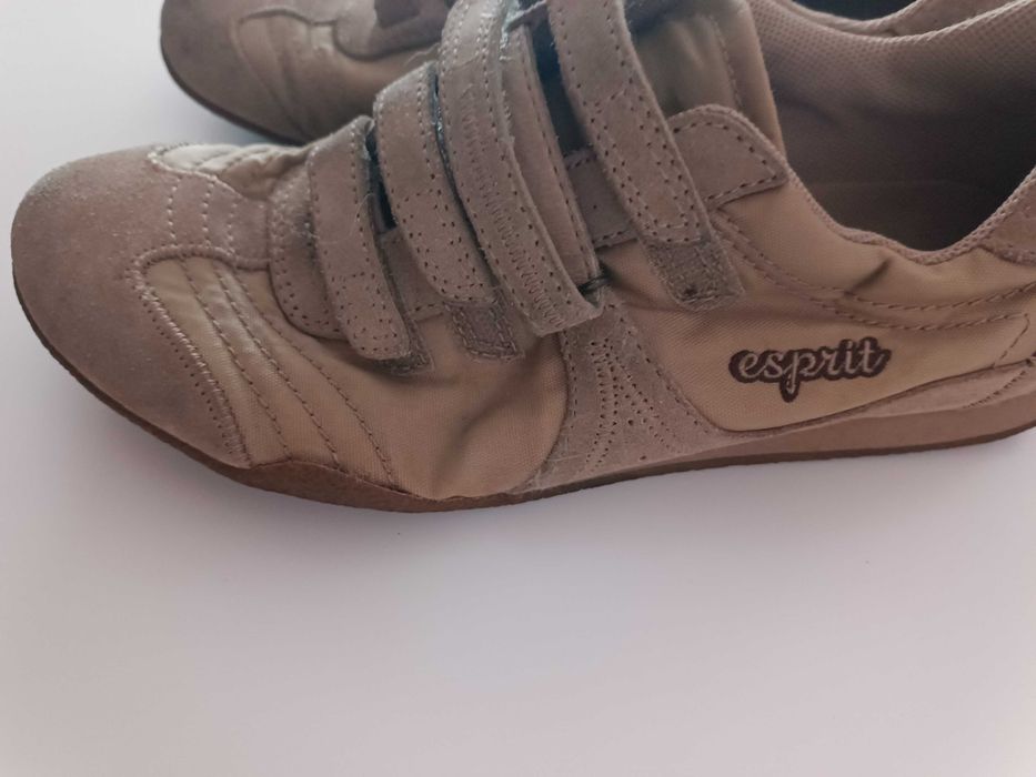 Excelentes ténis Esprit