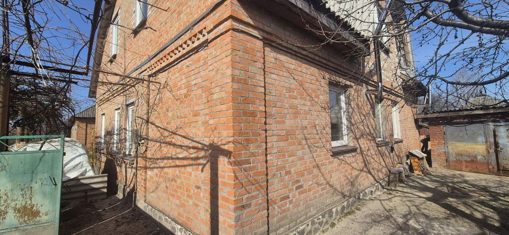 Продам будинок в р-ні дит. садочка "Берізка"