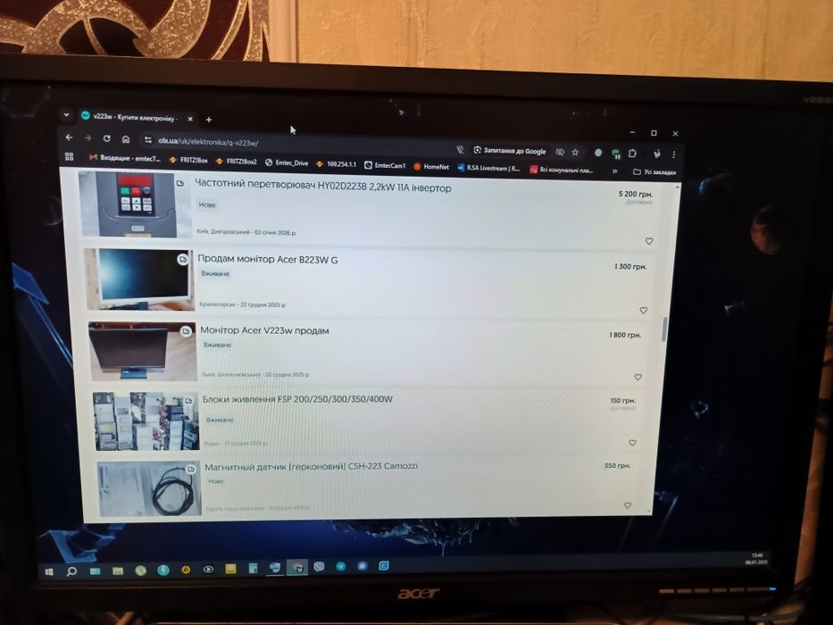 Acer V223w монітор