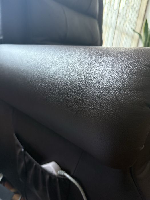 Cadeirao articulado com massagens