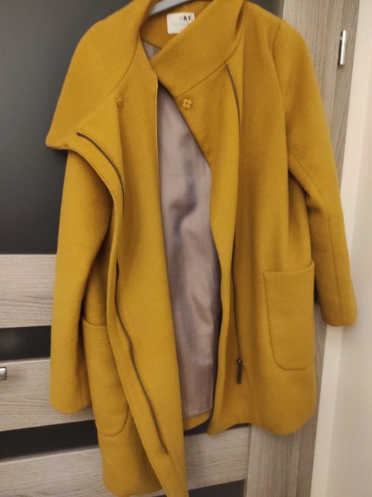 Płaszcz ciemnożółty 40 Tatuum