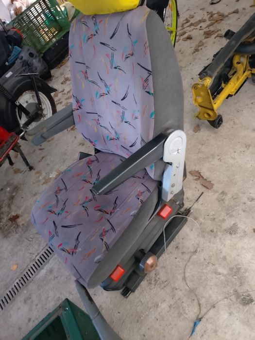 Mercedes sprinter fotel kierowcy