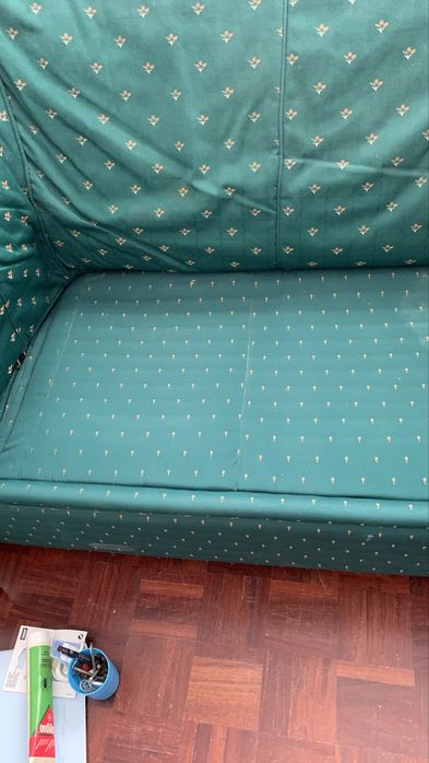 Sofá cama verde