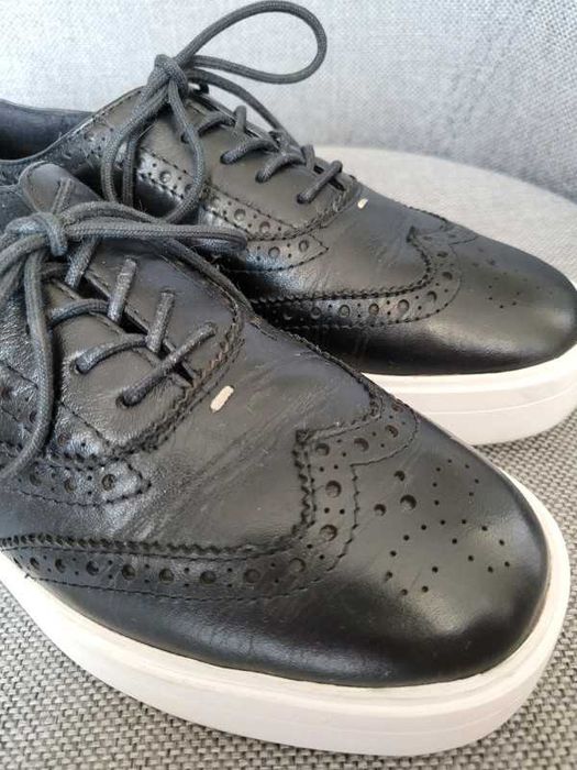 Oksfordki półbuty snekaersy Clarks Hero Brogue 36