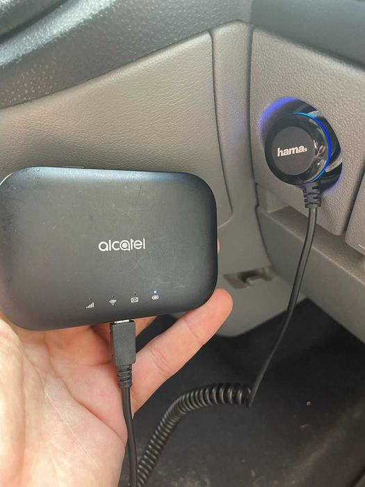 Podświetlana Ładowarka samochodowa hama