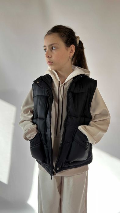 Жилетка вітро та вологозахисна