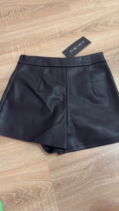 Юбка-шорты новое !