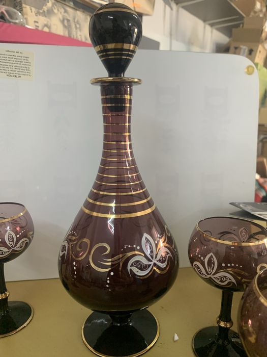Conj garrafa e taças