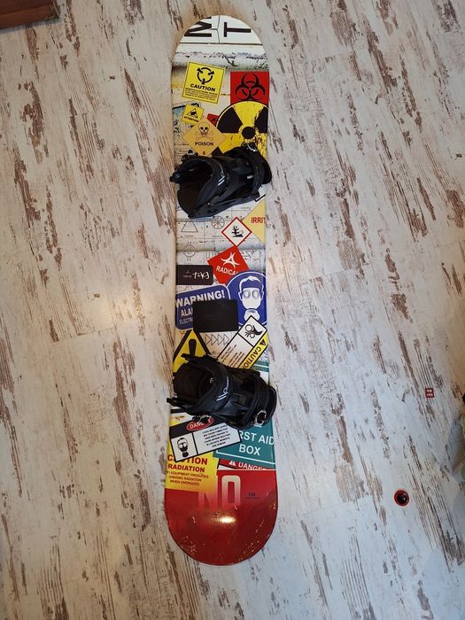 Deska snowboardowa Radical z wiązaniami