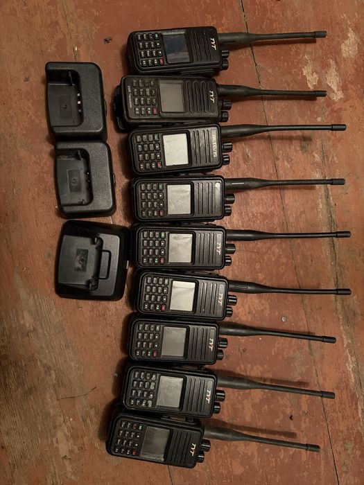 Продам радіостанцію TYT MD-UV380