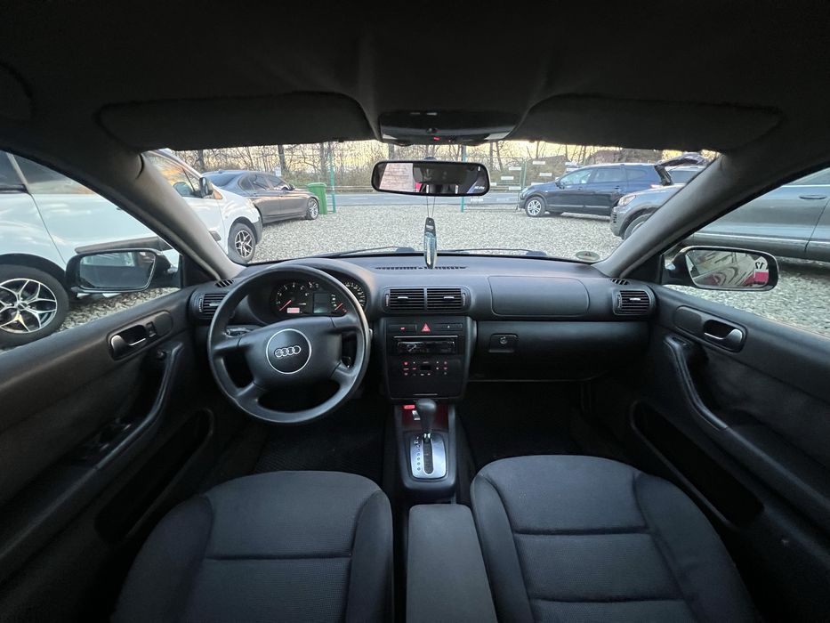 Автомат , машина обслужена в гарному стані як технічному так і візуаль