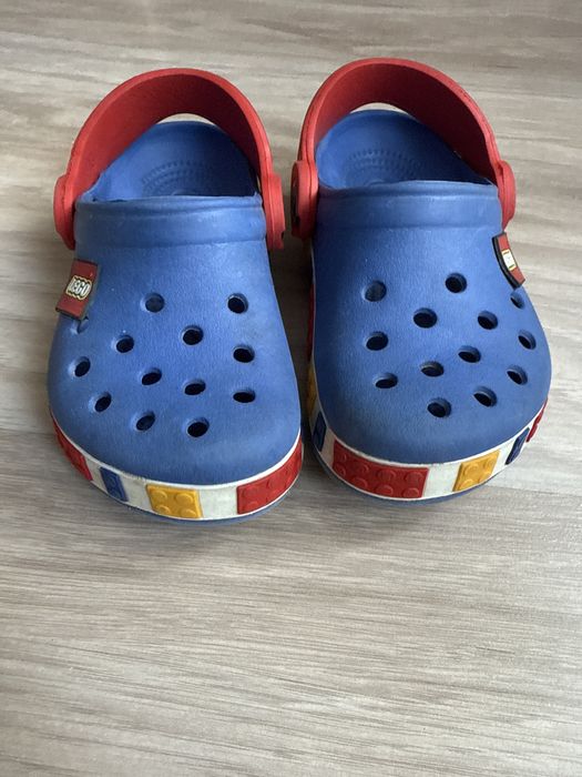 Crocs Lego 8C9 синього кольору