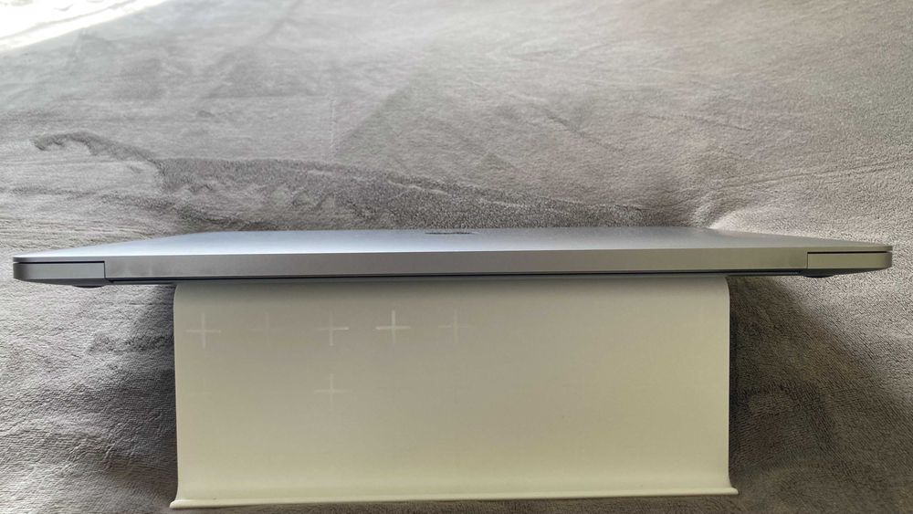 MacBook Pro 16" 2019 / i7 / 32Gb / 512Gb / 8Gb Pro 5500M (Z0XZ000W3)