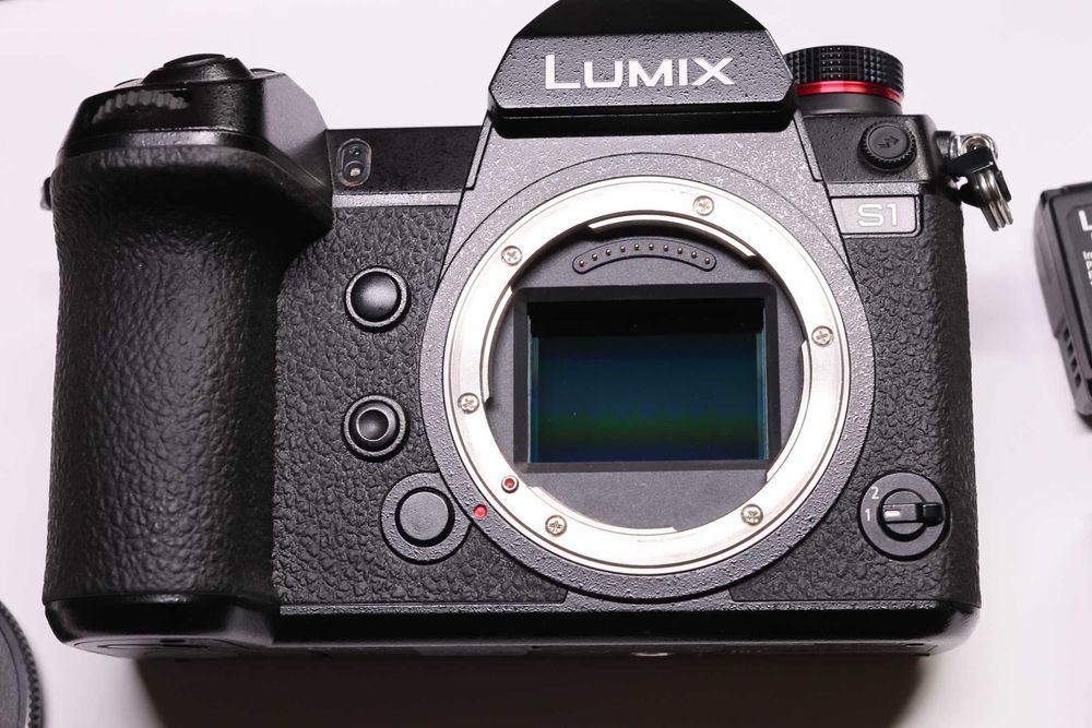 Фотоаппарат Panasonic S1 в  идеальном состоянии