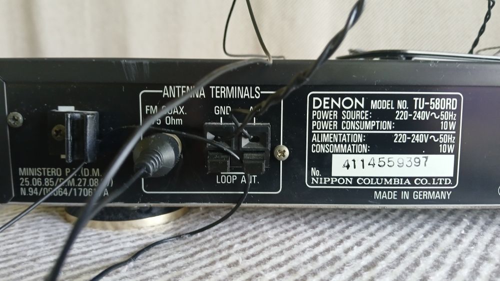 Denon TU 580 R  , стереотюнер .