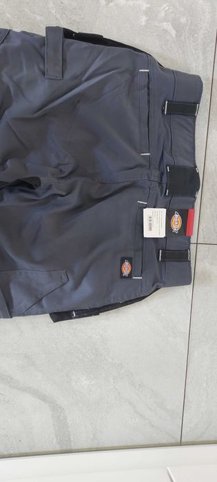 Spodnie robocze Dickies Universal Flex Slim Fit szare 30T