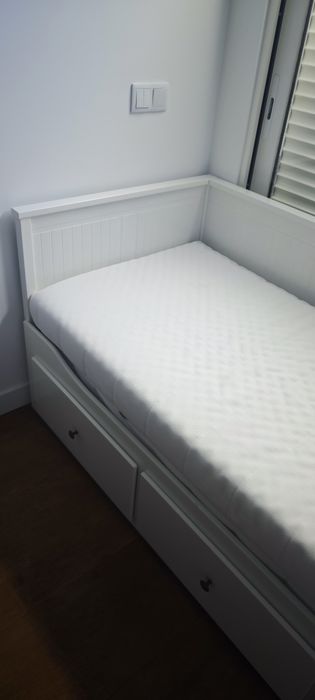 Cama Sofá/ Cama de Casal/ Cómoda