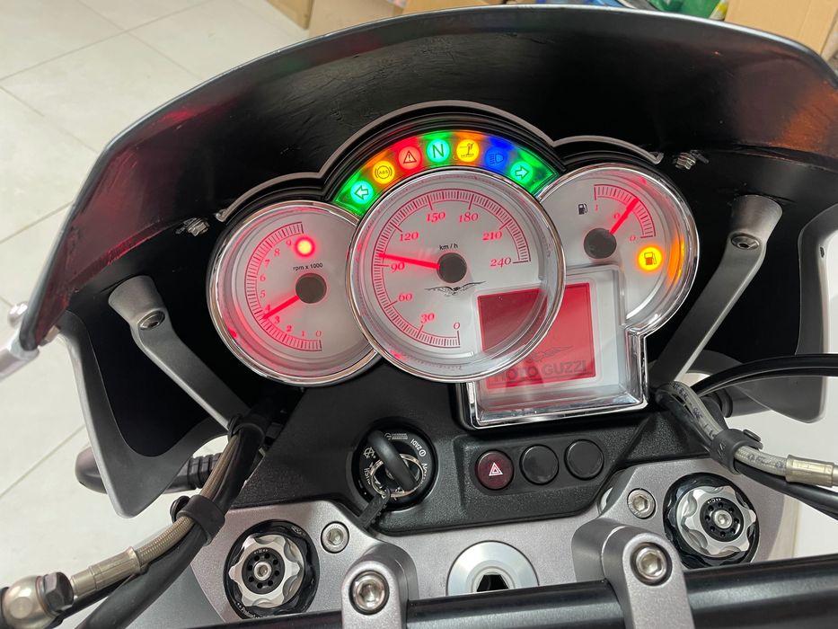 Moto Guzzi 1200 Sport