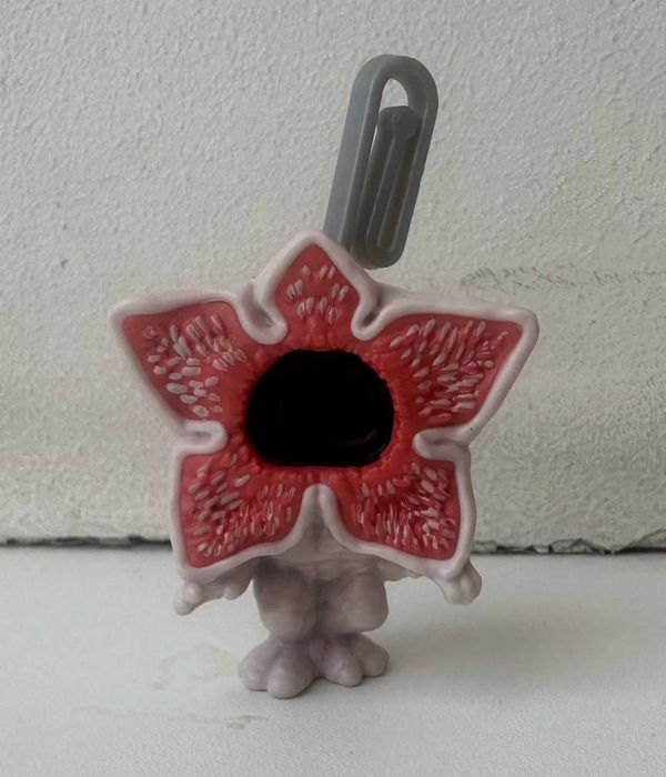 киндер джой. Оди , Дастин , Стив