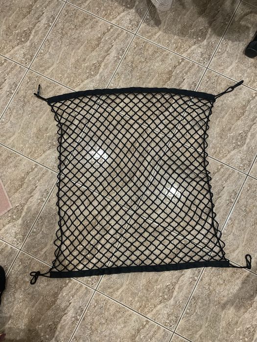 Продам сітку для багажника 60 на 80