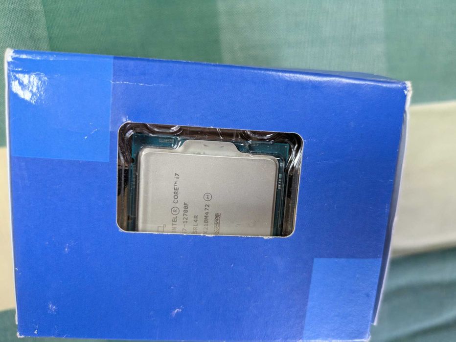 Intel Core i7-12700F Processor479778102921799681