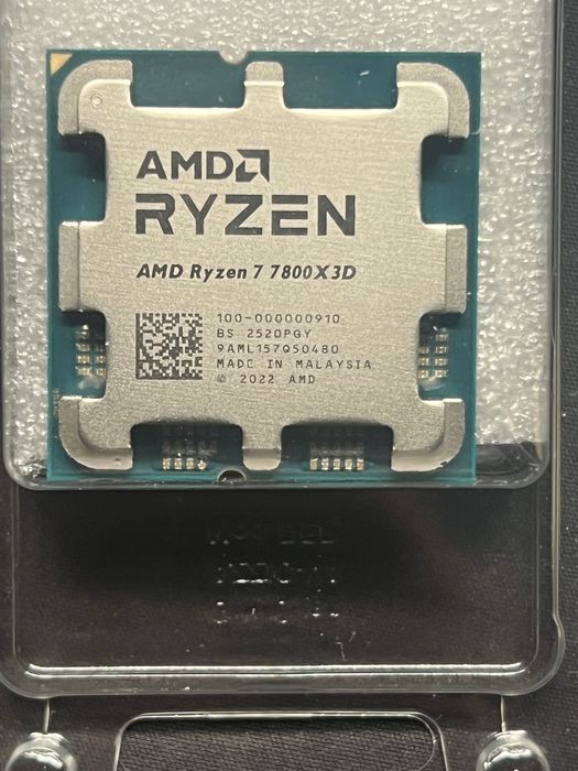 AMD RYZEN 7 7800X3D ほぼ新品 Procesor AMD Ryzen 7 7800X3D 4.2GHz BOX (100-100000910WOF