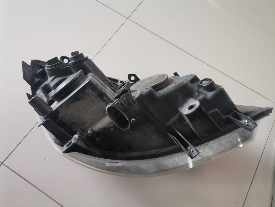 Reflektor lewy Renault Scenic II LIFT soczewska 0E