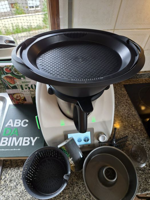 Bimby TM5 com cook-key e vários acessórios