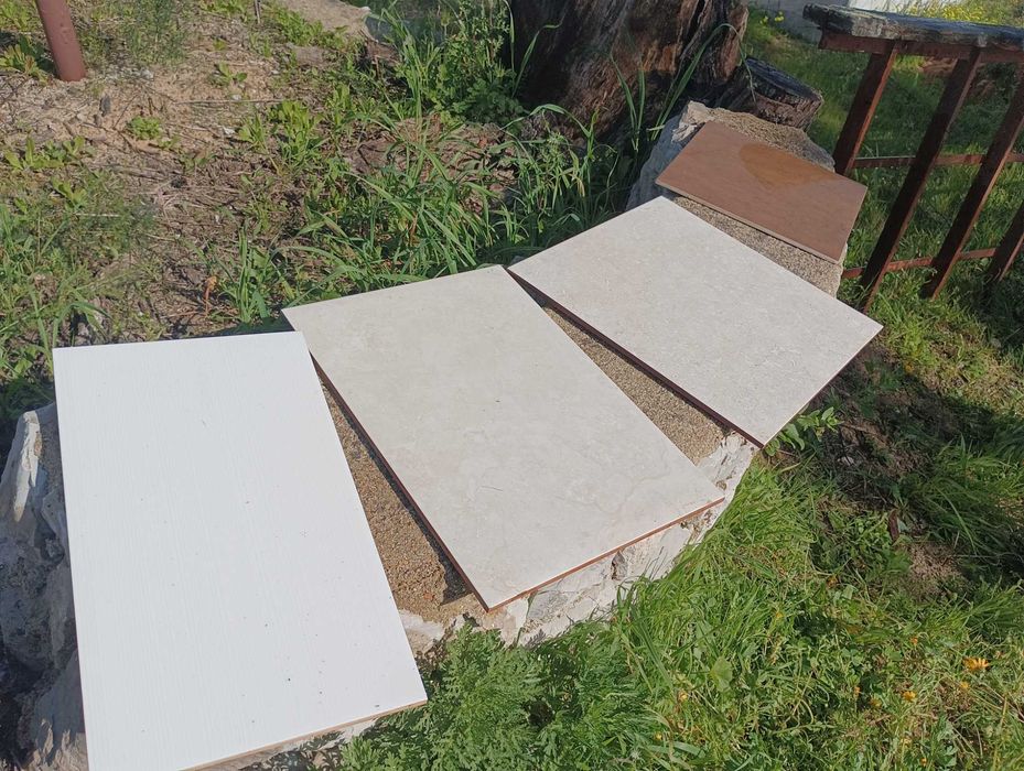 Mosaicos e azulejos de 1ª qualidade