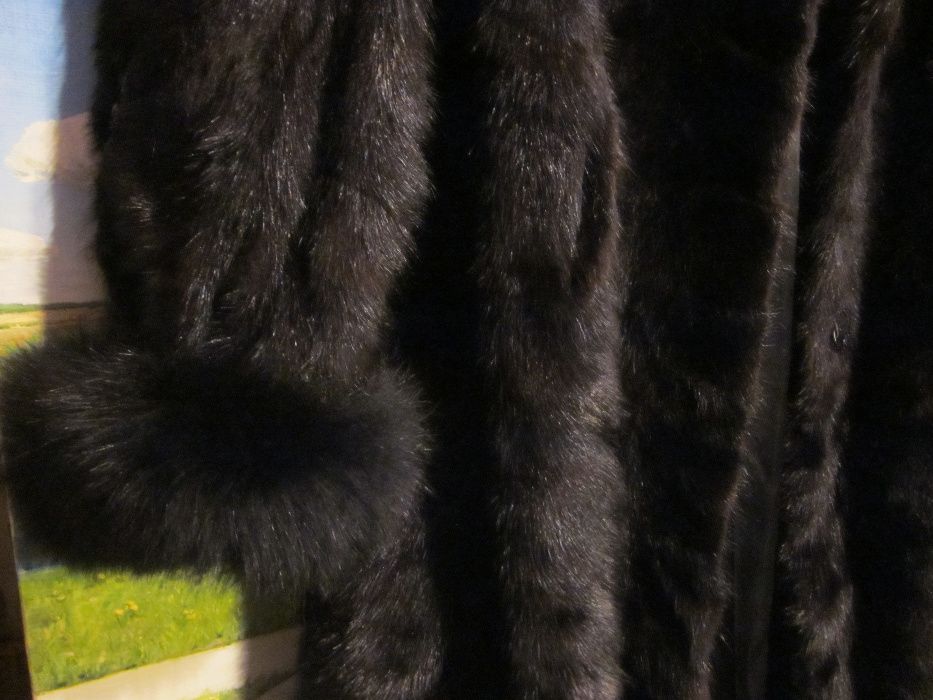 Шуба норковая, новая.