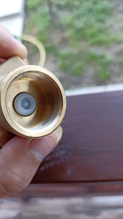 Триходовий термостатичний кран