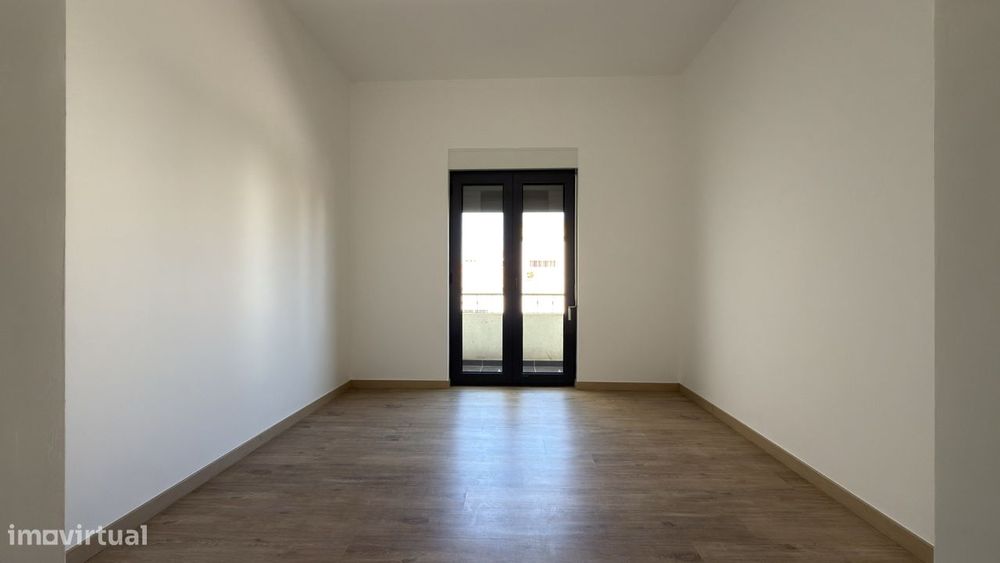 Apartamento T3 totalmente renovado em Pinhal Novo