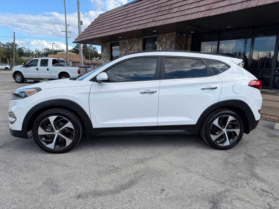 Hyundai Tucson Limited      2016