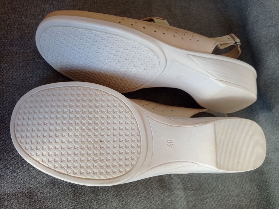 Buty skórzane rozmiar 40 nowe