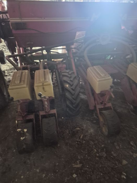 Siewnik do kukurydzy Hassia