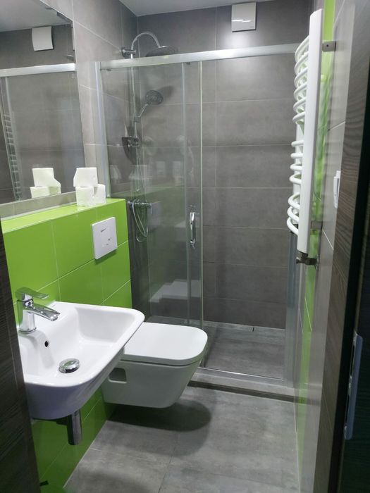 Wolne!! Pokoje dla pracowników i firm z łazienkami.Kwatery pracownicze