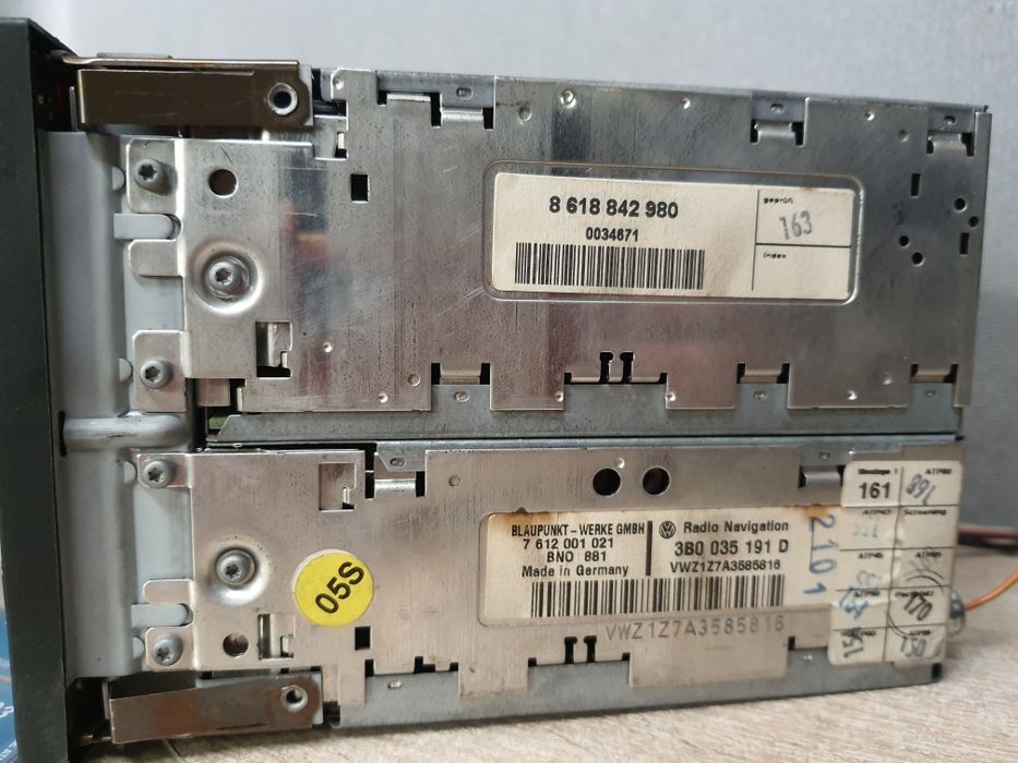 Radio samochodowe VW MFD + kod AUX Nawigacja + płyta / Volkswagen Golf, Passat, Corrado itd Zadbane