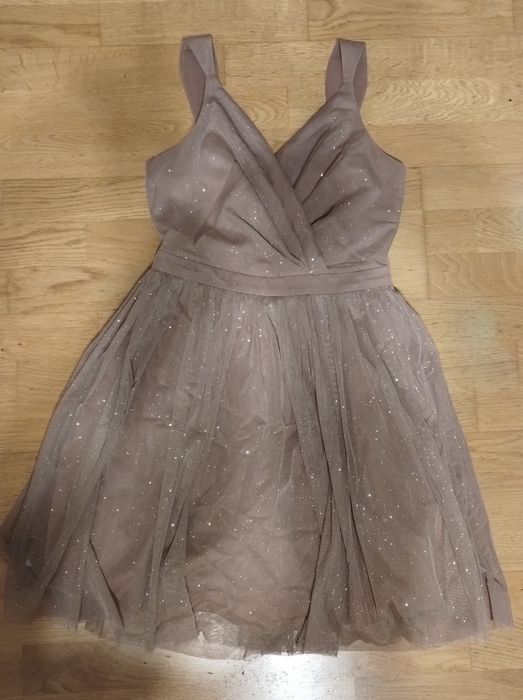 Sukienka sylwestrowa studniówkowa