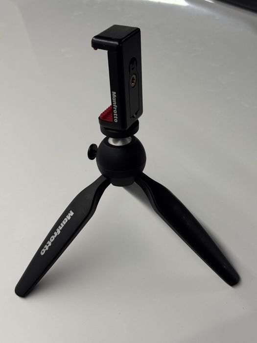 Tripé Manfrotto com suporte para smartphone